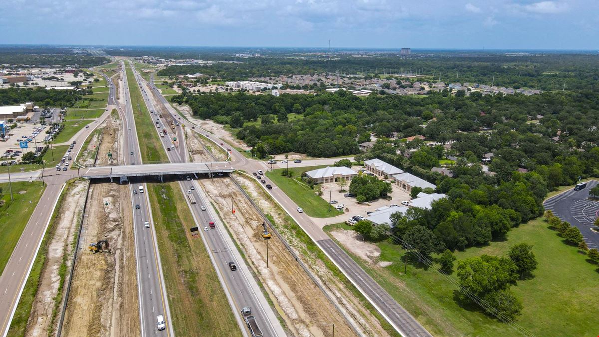 2429 Earl Rudder Fwy