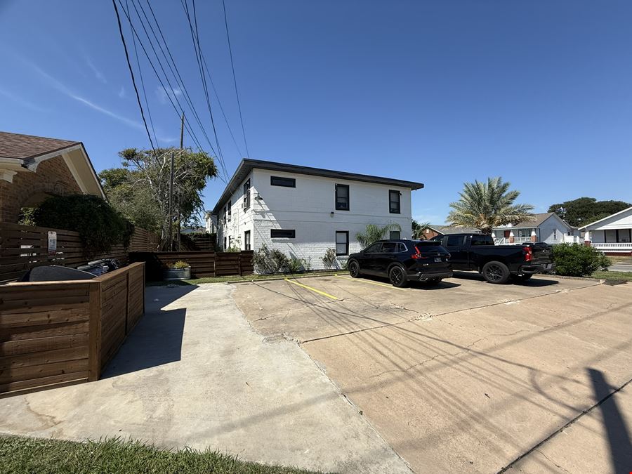5103 Avenue O, Galveston, TX 77551