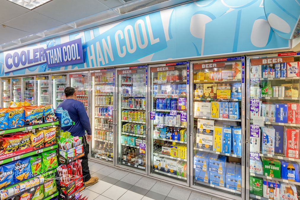 ARCO Gas with AM/PM C-Store with Real Estate