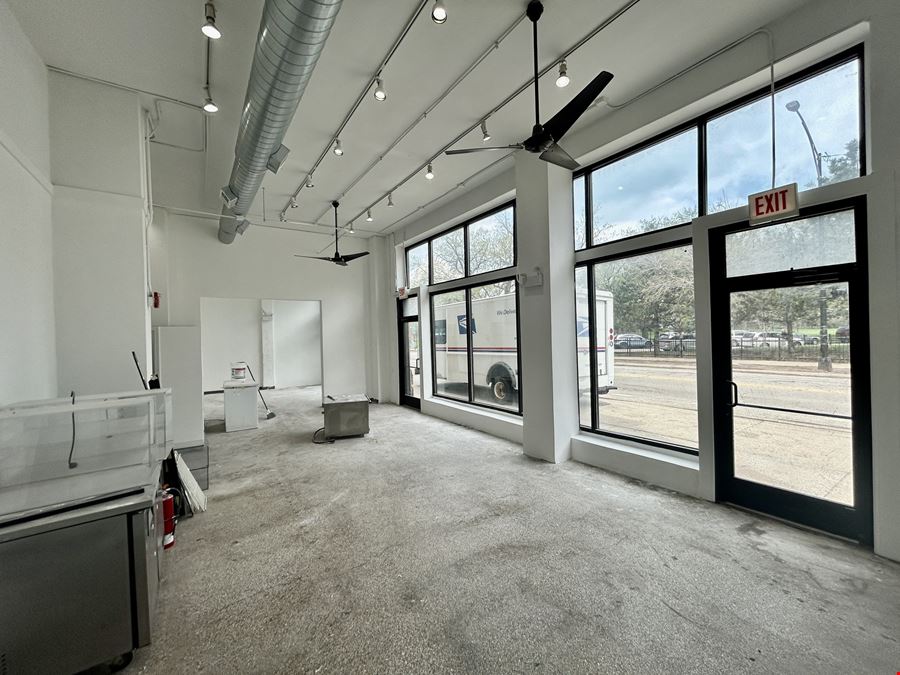 7100 S South Shore Drive - +/- 1,198 SF Former Bakery