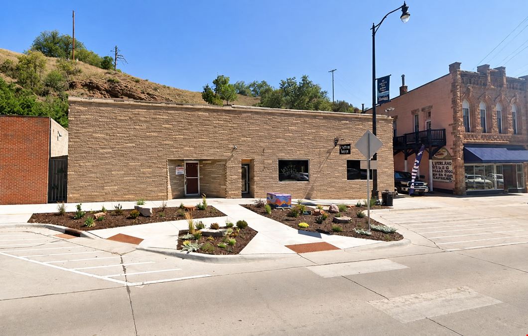 431 N River Hot Springs