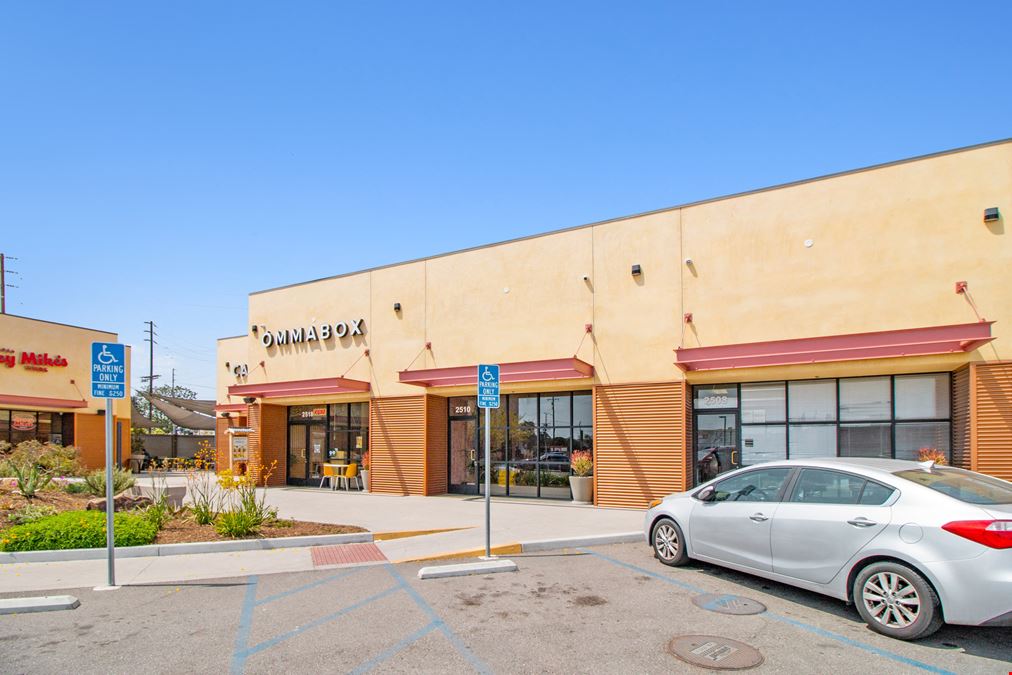 Restaurant & Retail Space For Lease