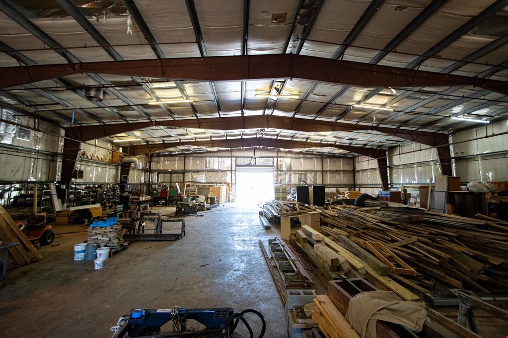 10K SQ FT Warehouse, large lot, Oconee County!