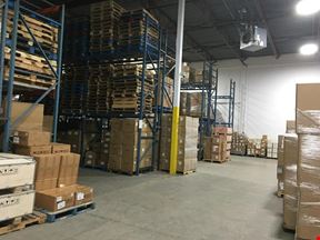 3,370 sqft shared industrial warehouse for rent in Mississauga