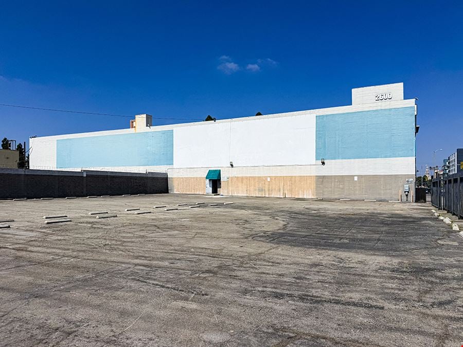2600 South Broadway & 2601 South Main Street