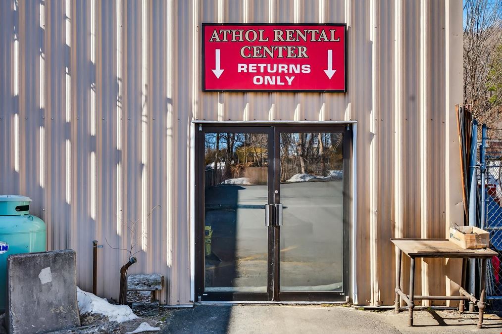 123 S Main St, Athol