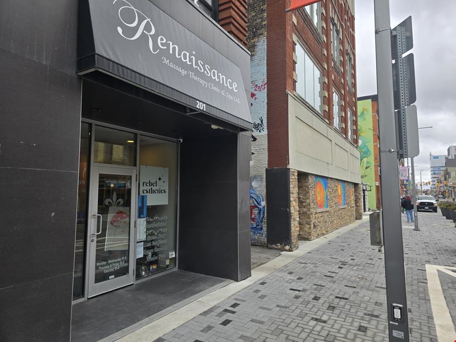 201 Dundas Street