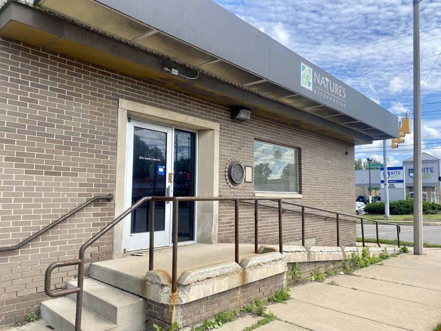 Former Bank - Hard Corner City of Lansing