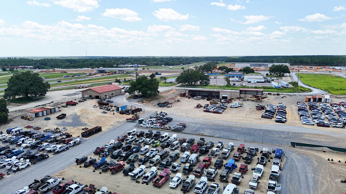 Former Barry's U Pull it Auto Parts