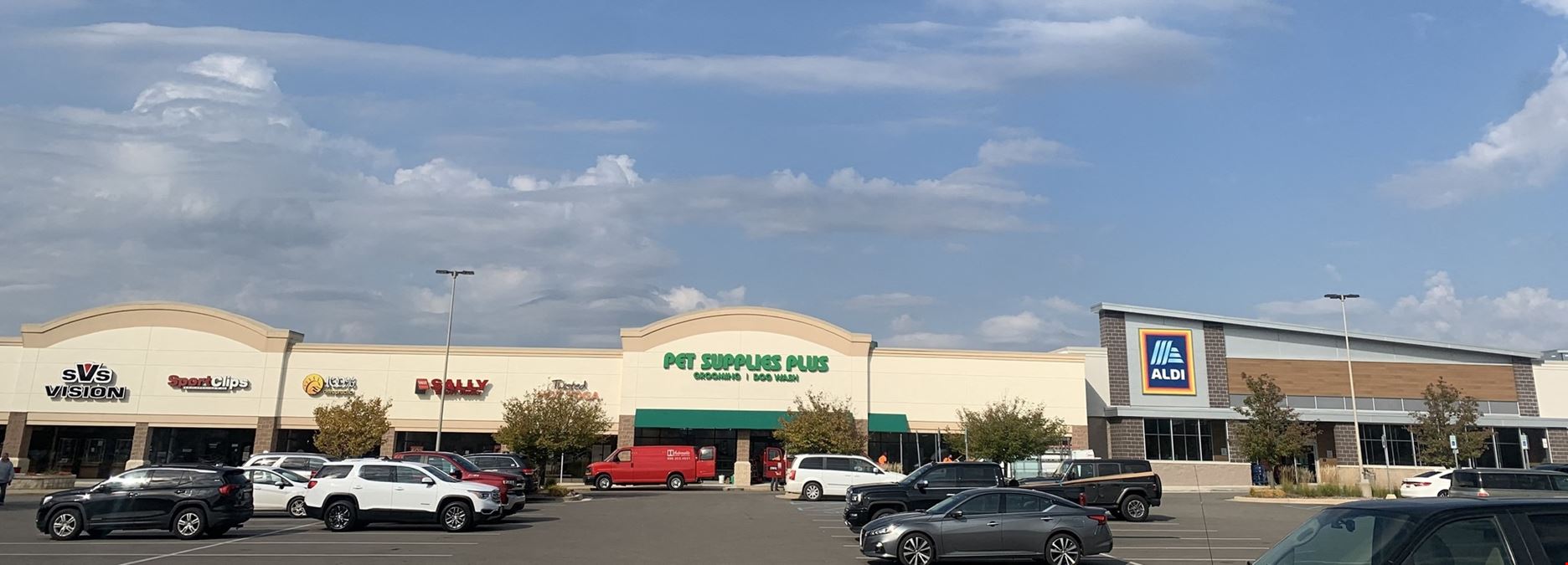 Gaines Marketplace