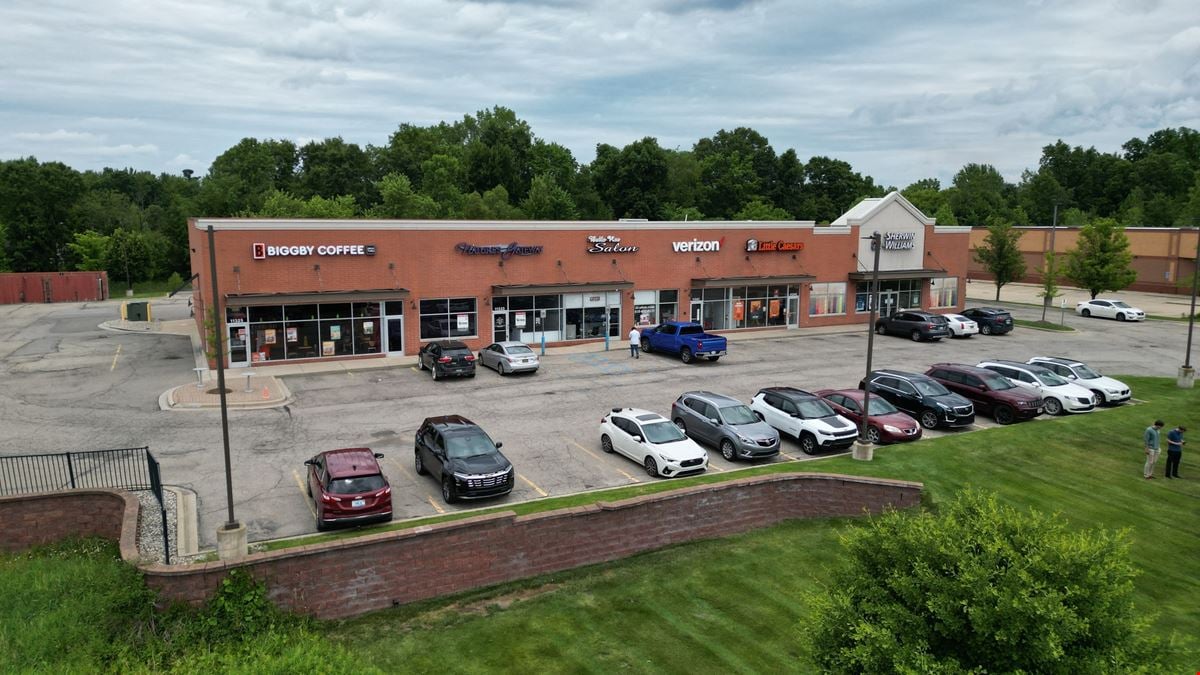 Hartland Pointe Plaza