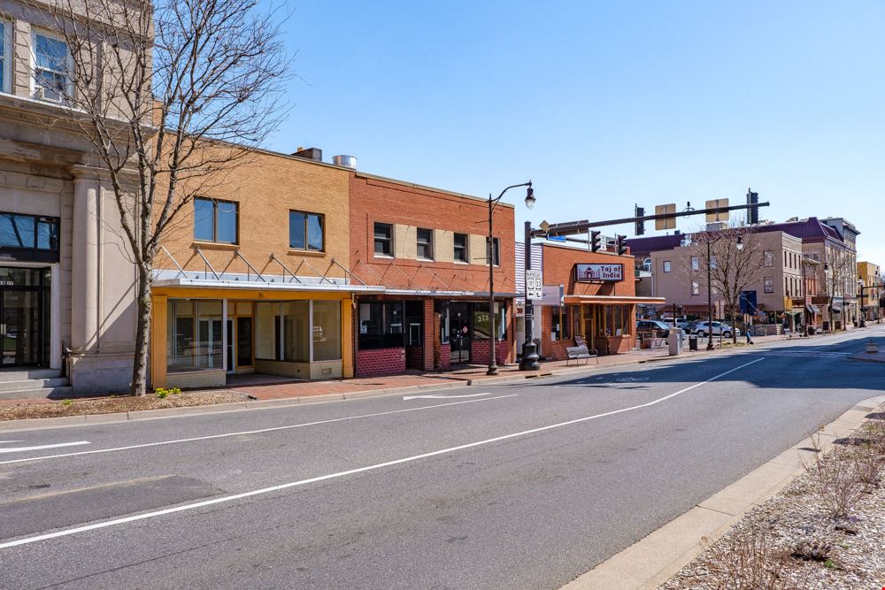 PRIME DOWNTOWN RETAIL SPACE FOR LEASE