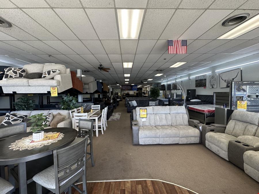 8742 Richmond Hwy