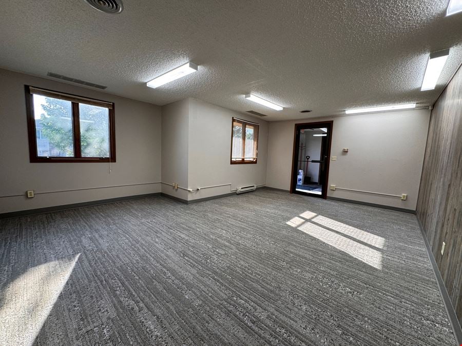 1004B E Central Ave