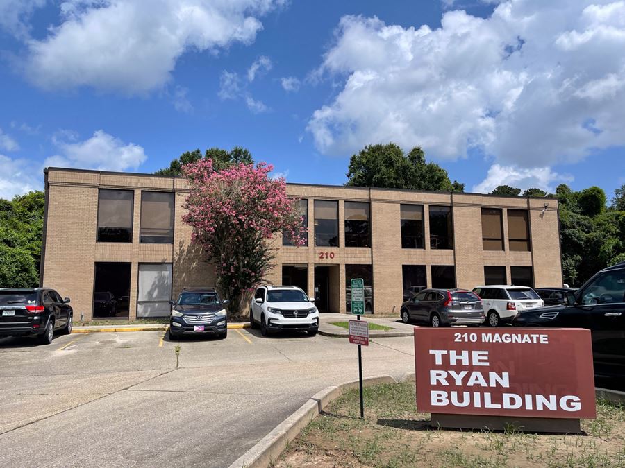 ±1,100 SF Office Suite Near Kaliste Saloom and W Pinhook