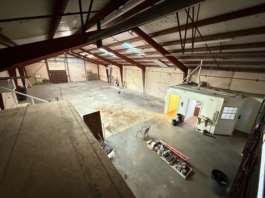 Bite Size ClearSpan Industrial Gem Near the Big I