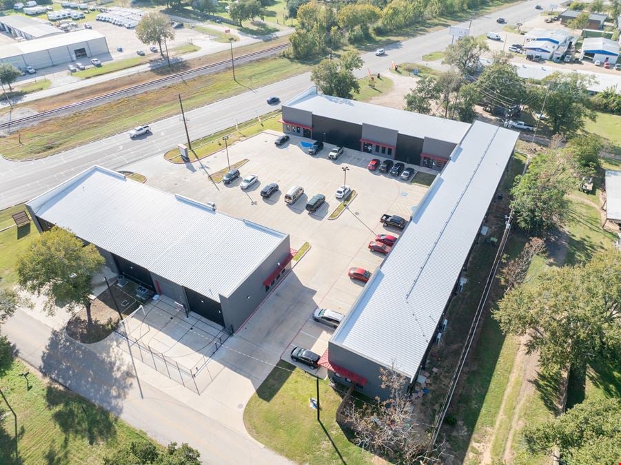 40190 Highway 290 Business - Waller Business Plaza