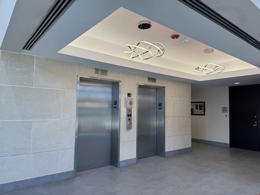 Governors Square: Spessard Holland Building