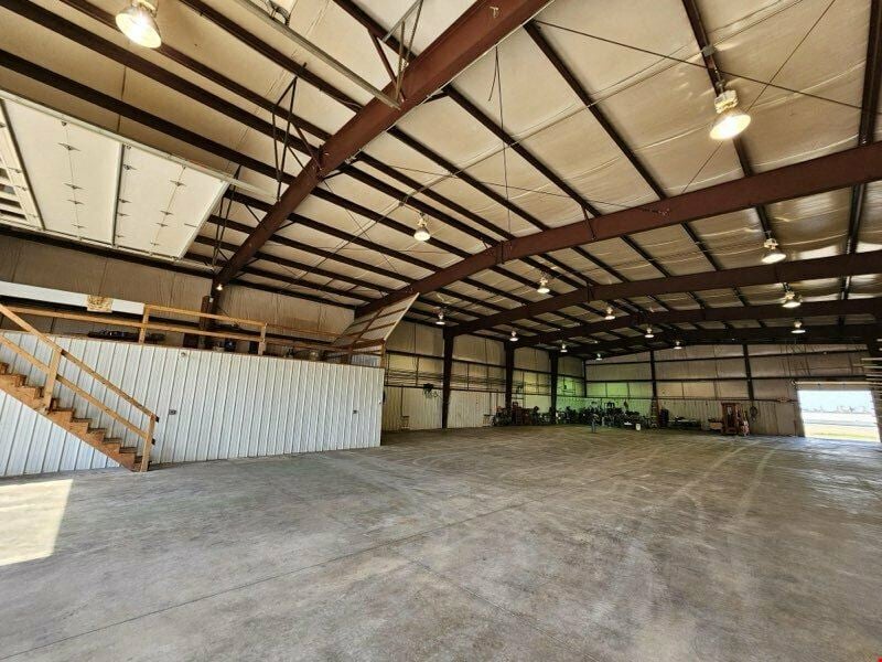 Industrial Building w/ 22.33 Acres