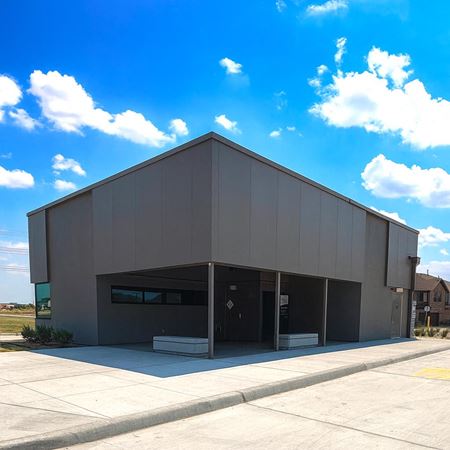 Preview of commercial space at 861 West Stacy Road