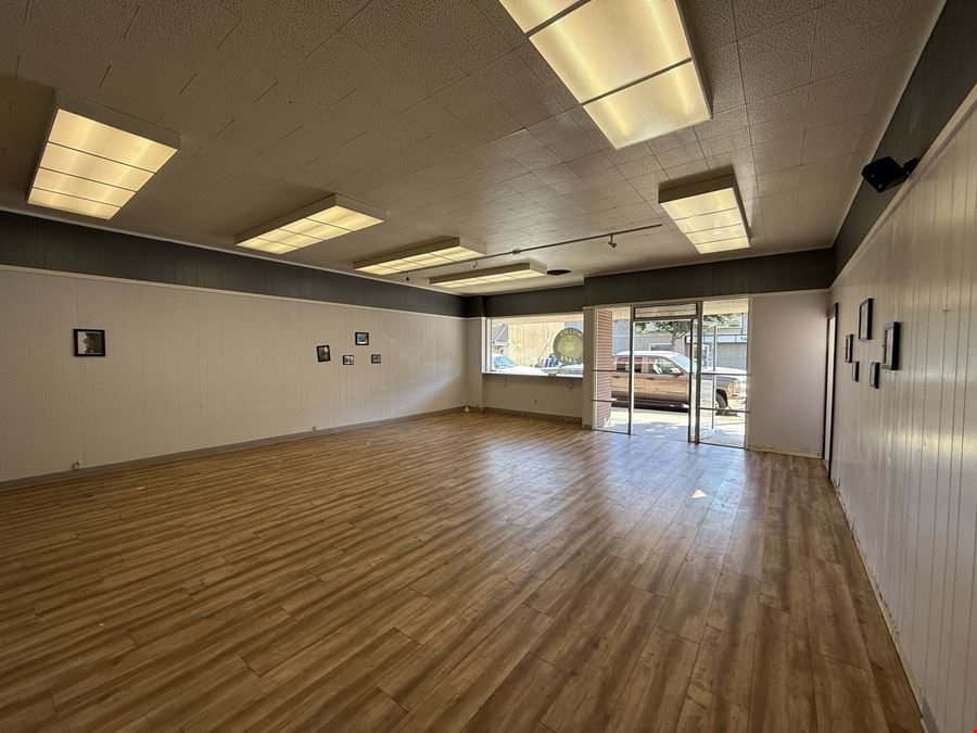 High Exposure Retail Shop Space in Downtown Reedley