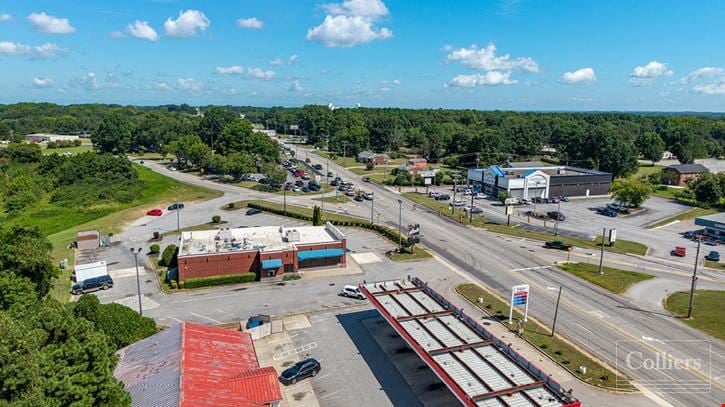 ±5,100-SF Restaurant Building with Existing Drive-thru in Place