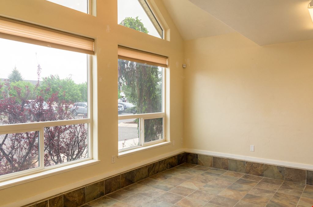 3390 Colton Unit B
