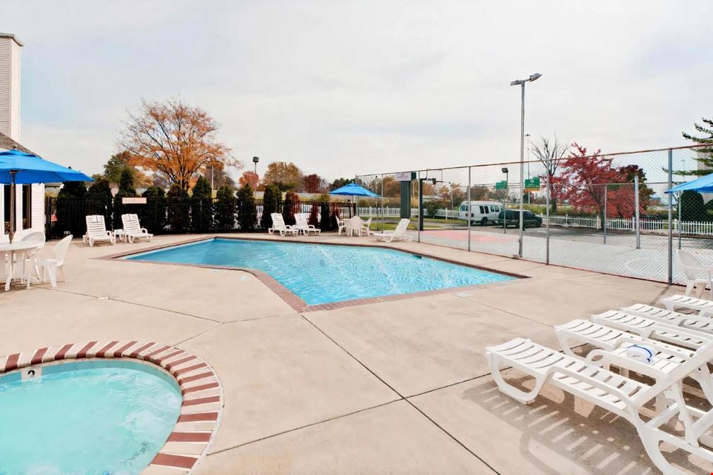 Hawthorn Suites - Columbus, OH