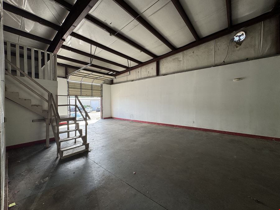 ±4,800 SF Industrial Opportunity