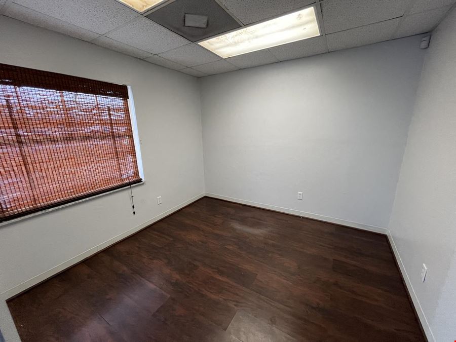 Industrial Office Warehouse 1500 sq ft