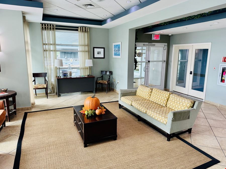 Harbourgate Resort Office Space