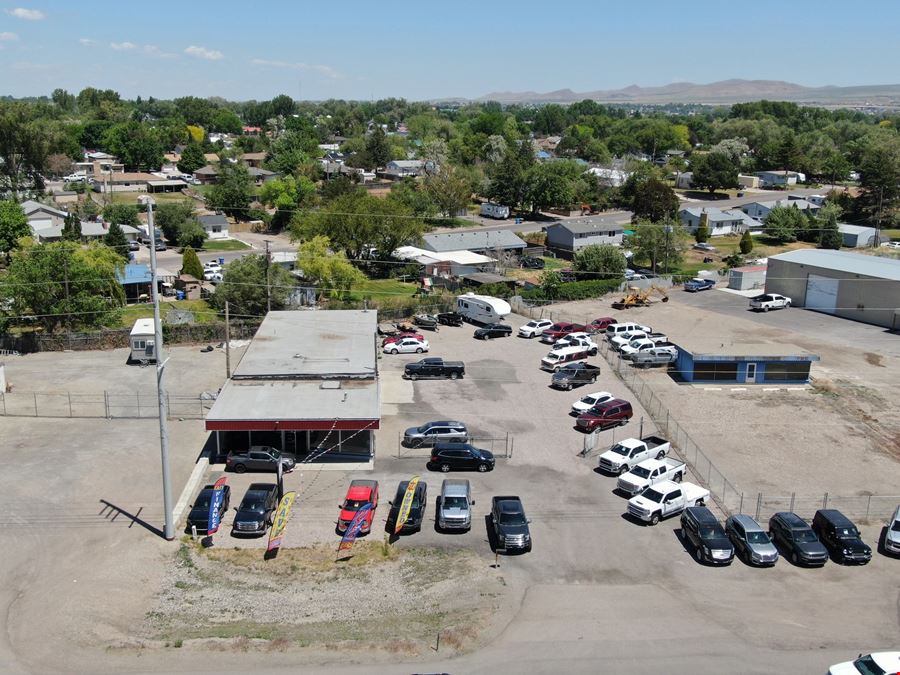 3500 Highway 30	