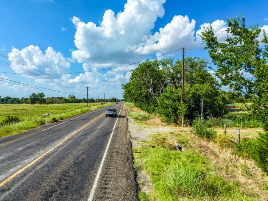 Land Multi-Family Development in Oak Ridge - 7348 N State Highway 34
