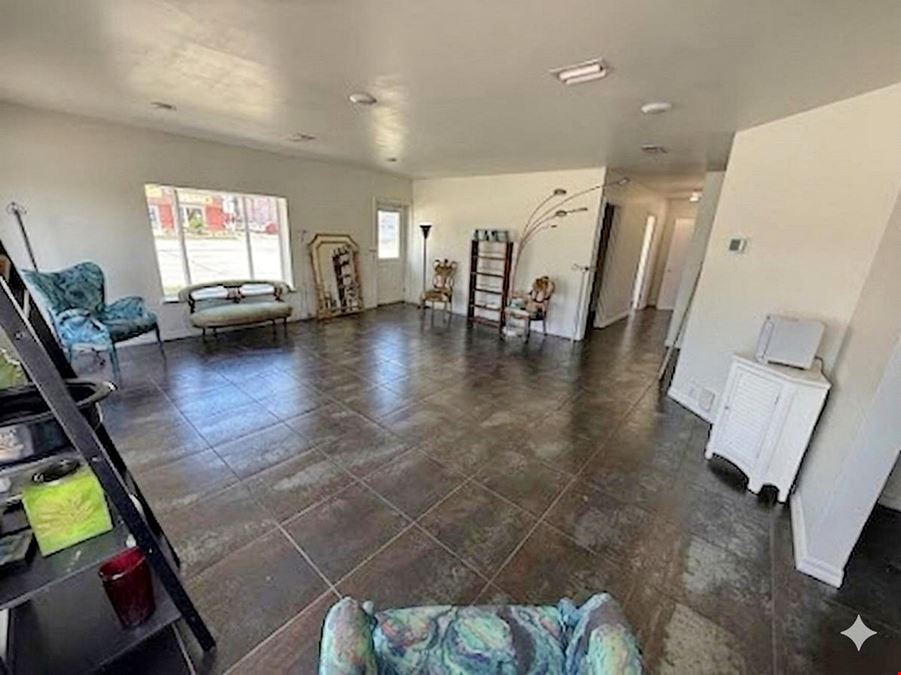 Prime US-1 Commercial Property with Exceptional Visibility