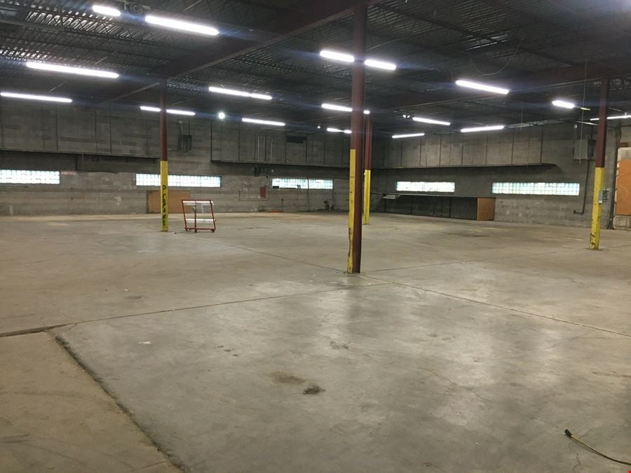 CENTRALLY LOCATED WAREHOUSE