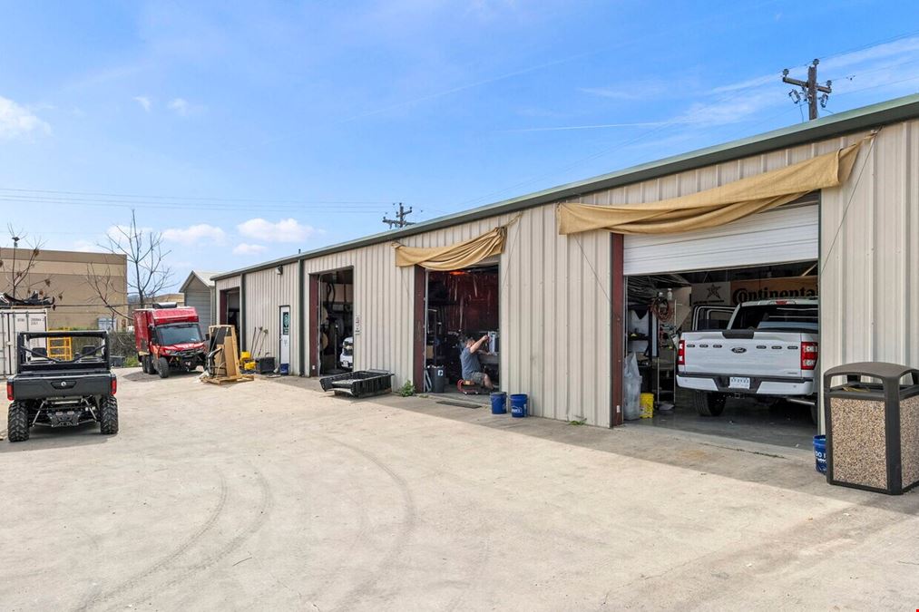 108 Commercial Pl