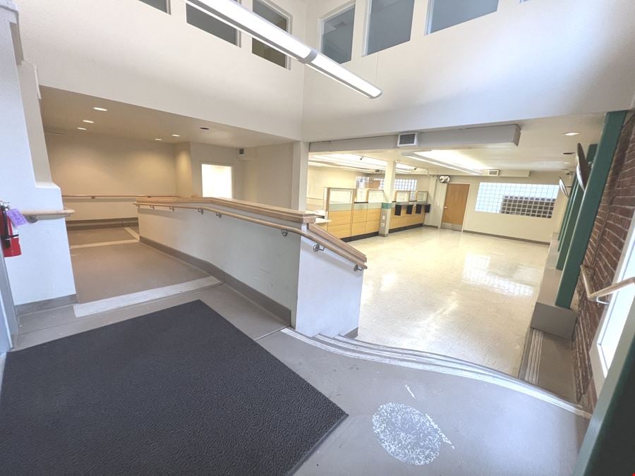 1900 Addison Suite 101