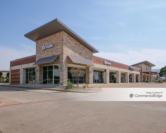 Preview of Retail space for Rent at 1515 North Town East Blvd