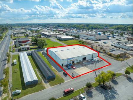 Preview of Industrial space for Rent at 118 West Lincoln Avenue