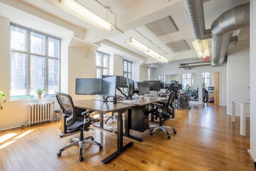 372 Bay Street Suite 1703