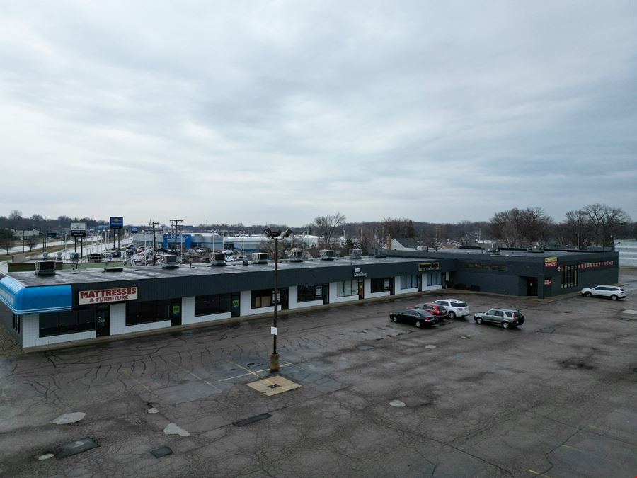 35270 Gratiot Ave