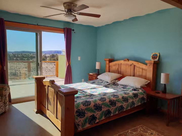 Turn-Key B&B, Restaurant, Retreat & Lodge Investment Opportunity