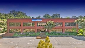 17,059± East Memphis Single-Tenant Office Facility - For Lease