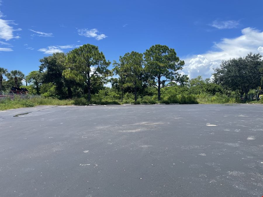 8,960 SF Warehouse Space For Sublease