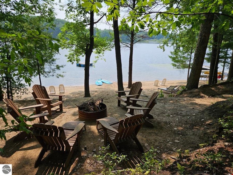 7103 Lake View Ridge Rd