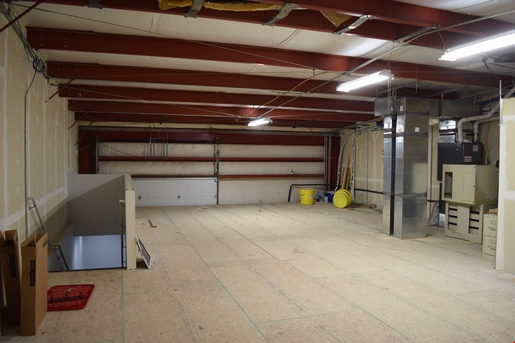 1,708 SF flex/office with 1,653 SF of bonus mezzanine storage area