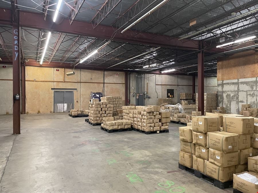 Fully Conditioned Warehouse Space