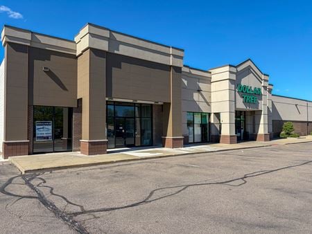 Preview of Retail space for Rent at 13233 15 Mile Road