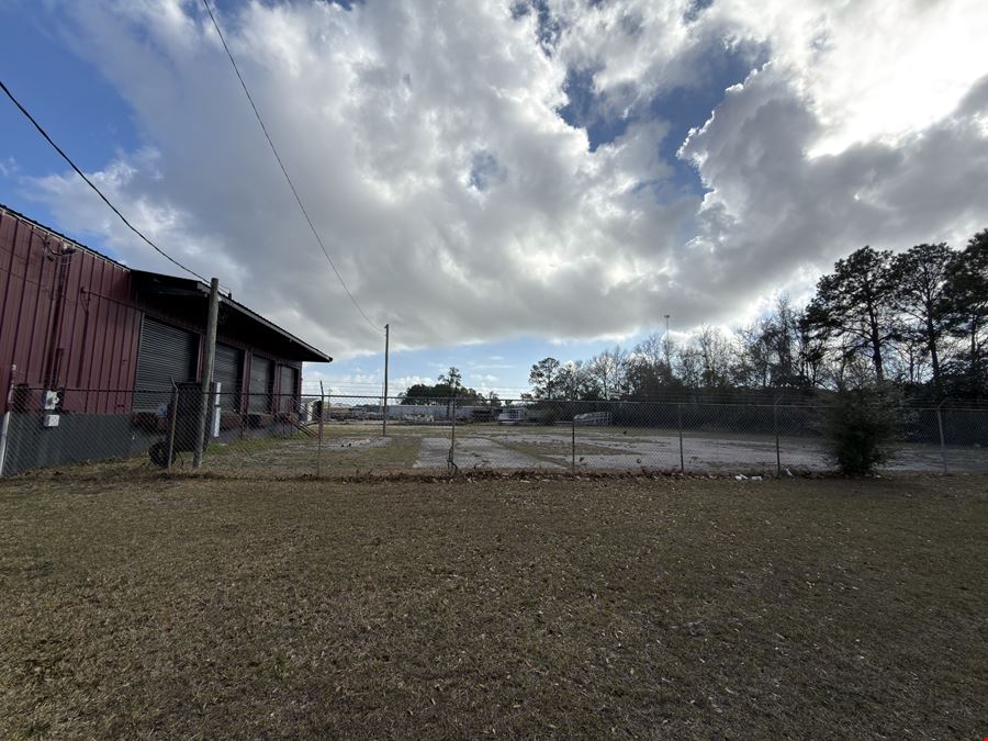 ±2,800 SF Industrial Facility on 1.76 Acres