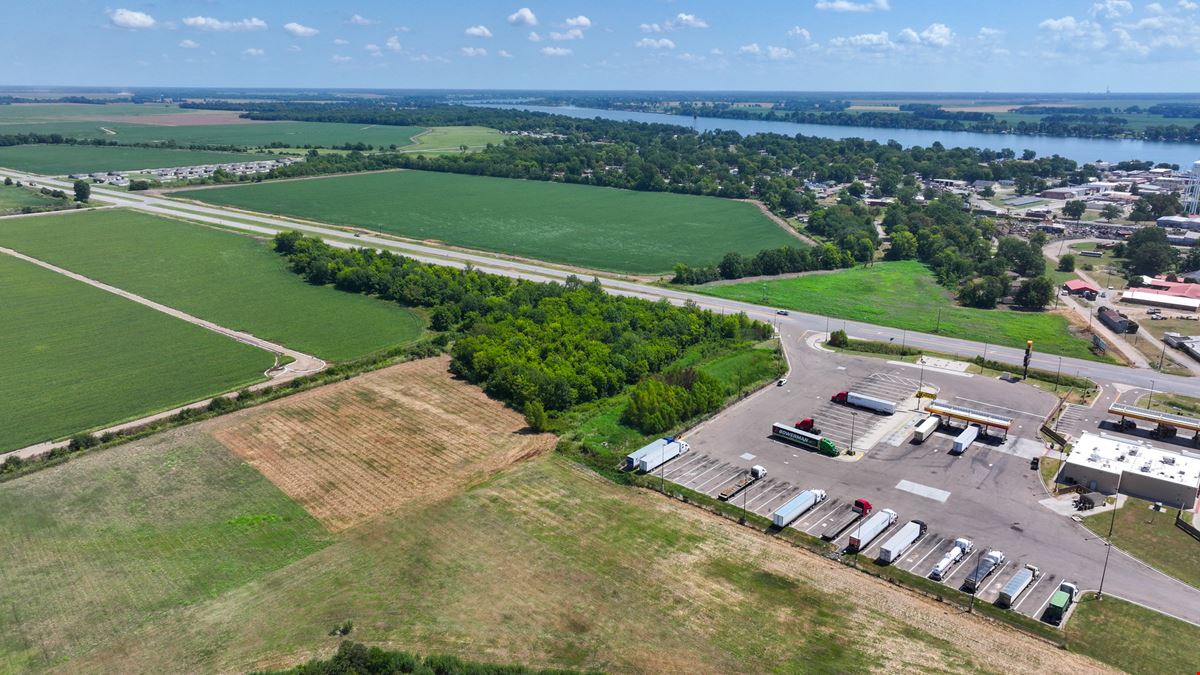 Lake Village Highway 65 Tract
